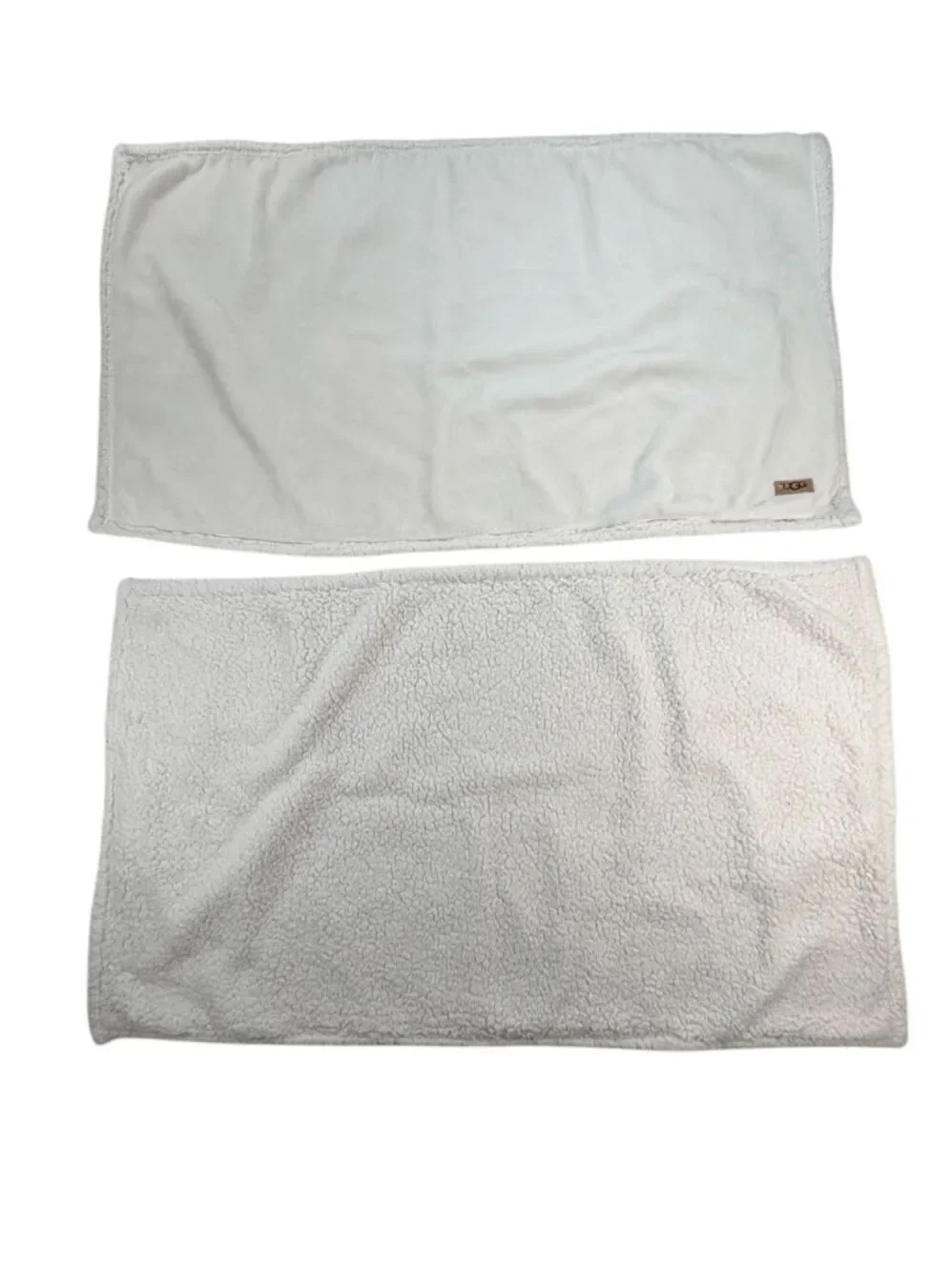 UGG King Pillow Shams Set of 2 White Plush Sherpa Reversible Soft Bedding EUC